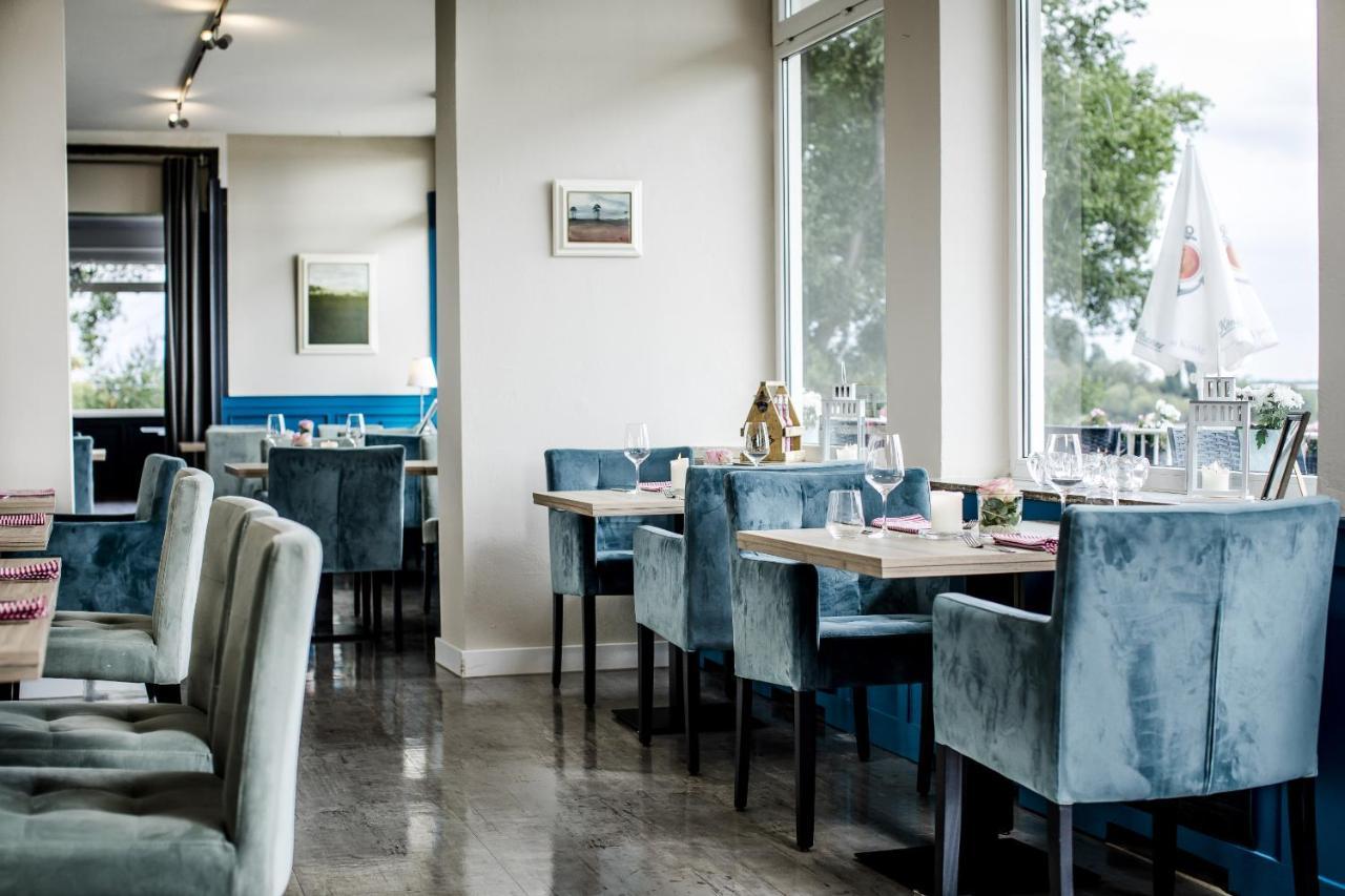 Hotel Faehrhaus Km734 Дюселдорф Екстериор снимка