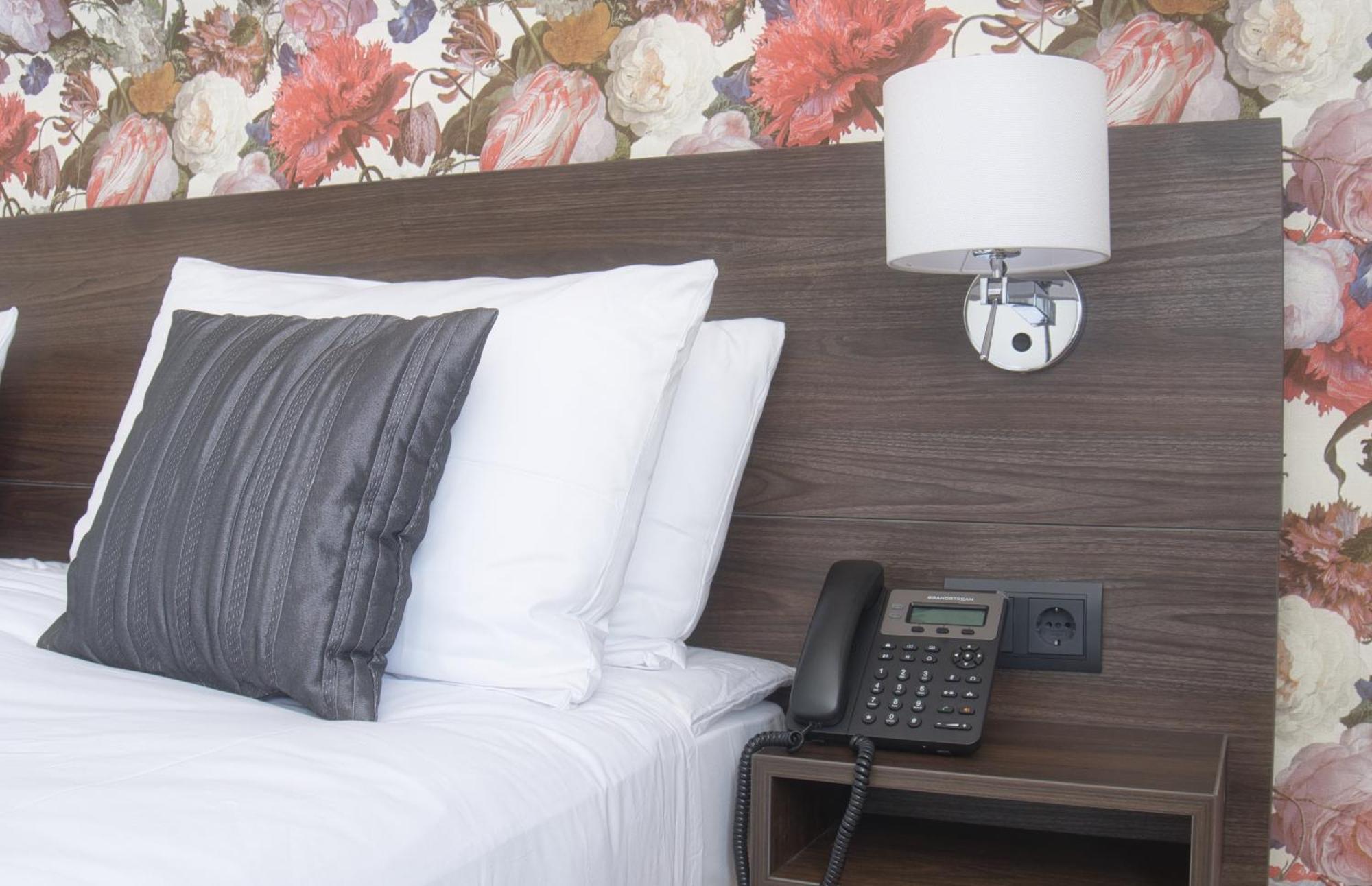 Hotel Faehrhaus Km734 Дюселдорф Стая снимка