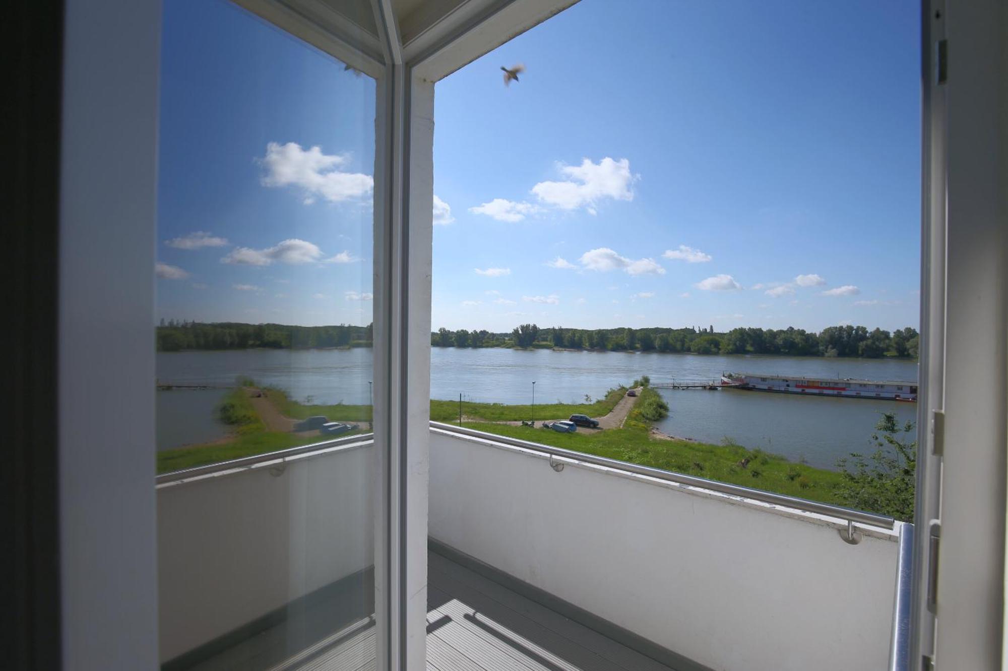 Hotel Faehrhaus Km734 Дюселдорф Стая снимка