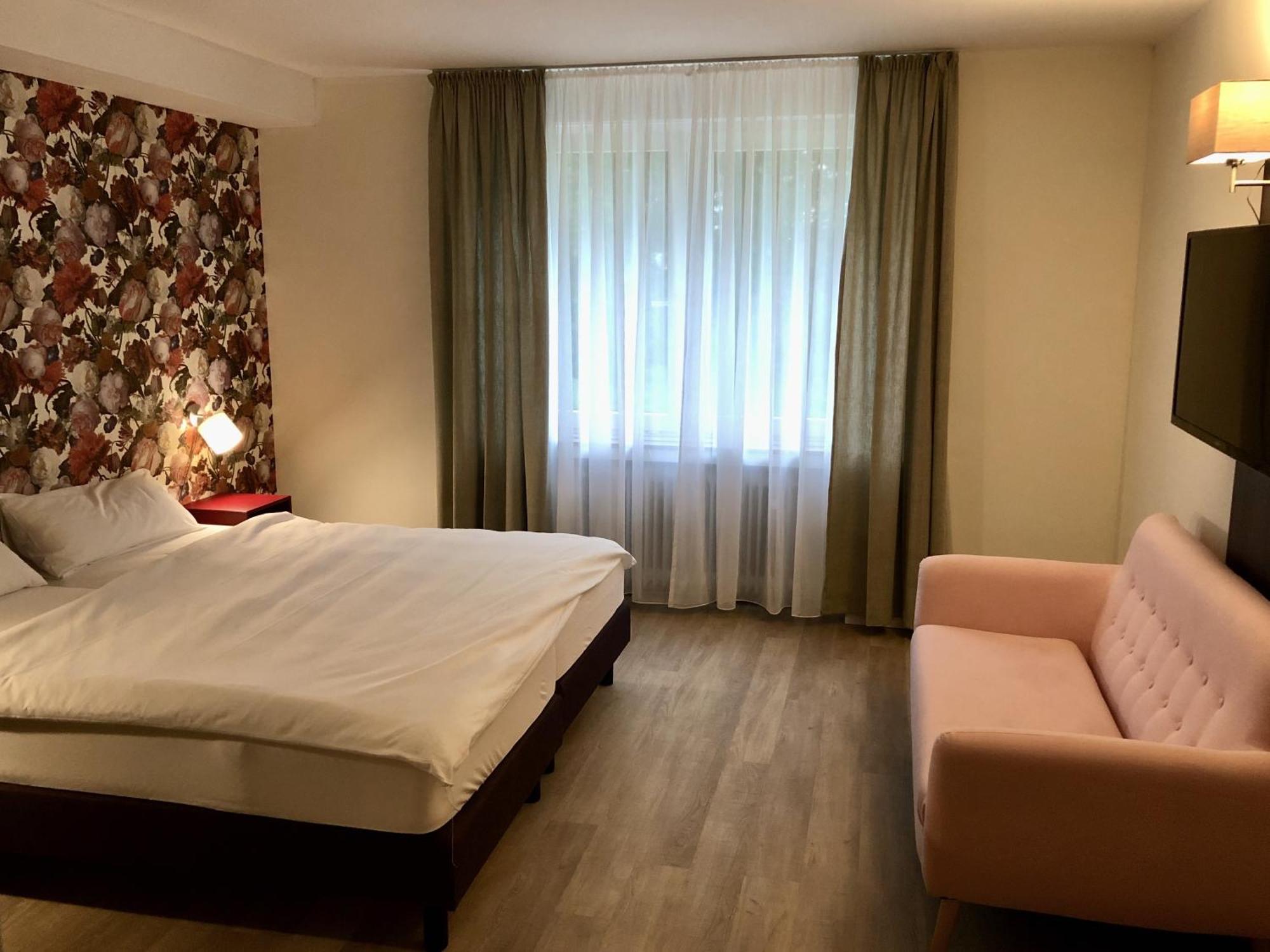 Hotel Faehrhaus Km734 Дюселдорф Стая снимка